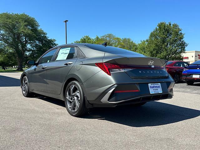 2025 Hyundai Elantra Hybrid Limited