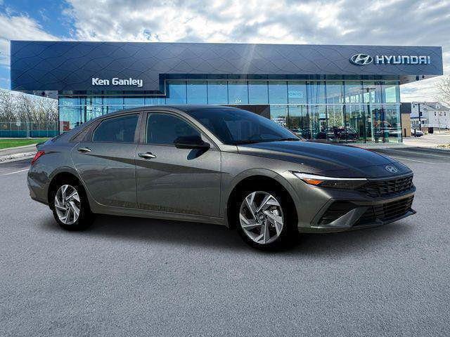 2025 Hyundai Elantra Hybrid SEL Sport
