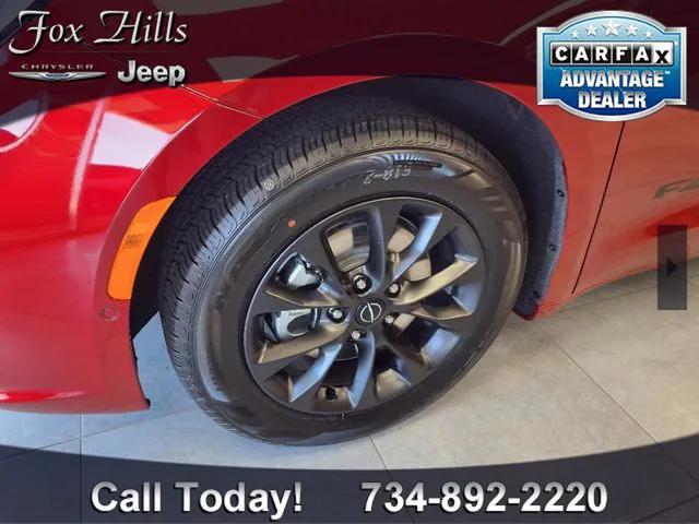 2025 Chrysler Pacifica PACIFICA SELECT