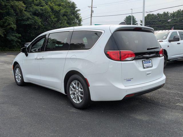 2025 Chrysler Voyager VOYAGER LX