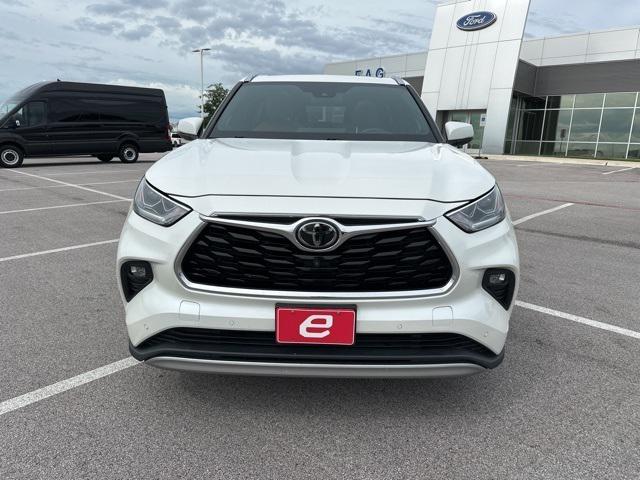 2020 Toyota Highlander Platinum