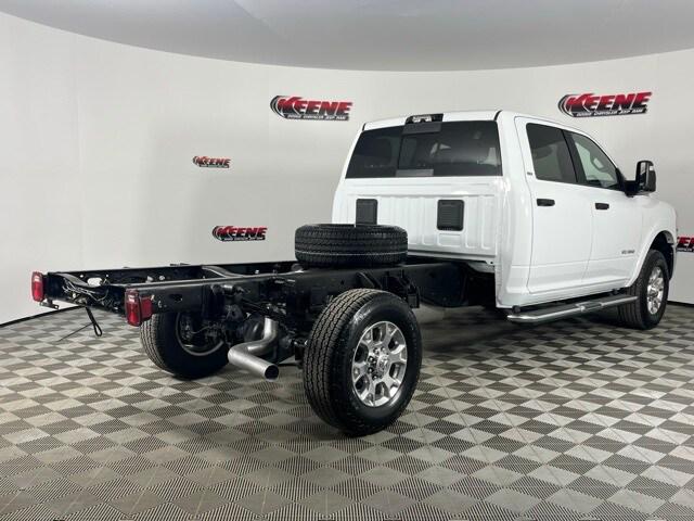 2023 RAM 3500 Chassis Tradesman/SLT