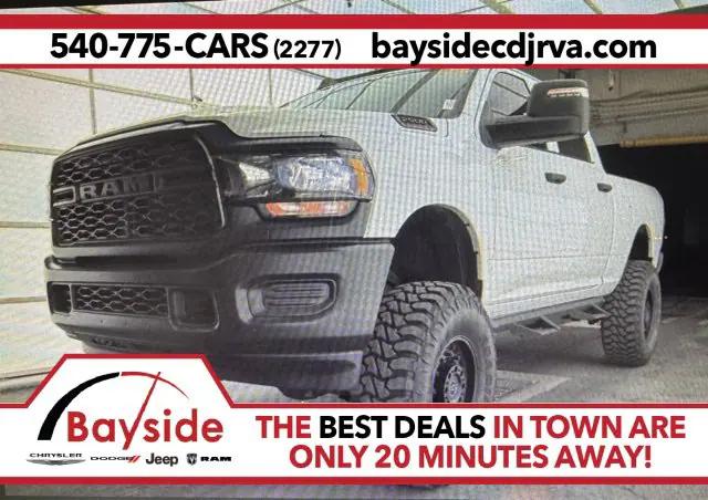 2023 RAM 2500 Tradesman Crew Cab 4x4 64 Box