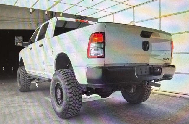 2023 RAM 2500 Tradesman Crew Cab 4x4 64 Box