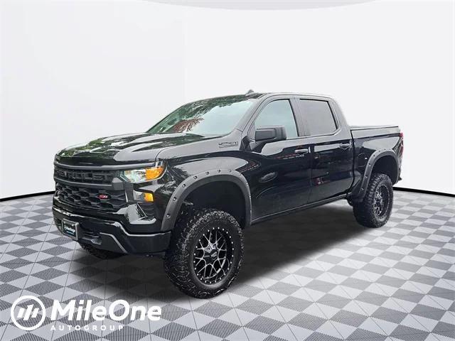 2024 Chevrolet Silverado 1500 4WD Crew Cab Short Bed Custom Trail Boss