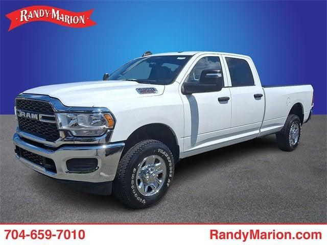 2023 RAM 2500 Tradesman Crew Cab 4x4 8 Box