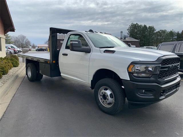 2024 RAM 3500 Chassis Tradesman/SLT