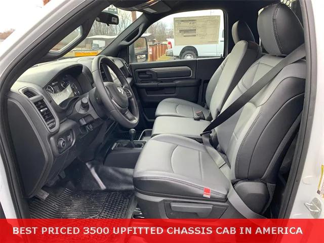 2024 RAM 3500 Chassis Tradesman/SLT 2024 RAM 3500 Chassis Tradesman/SLT