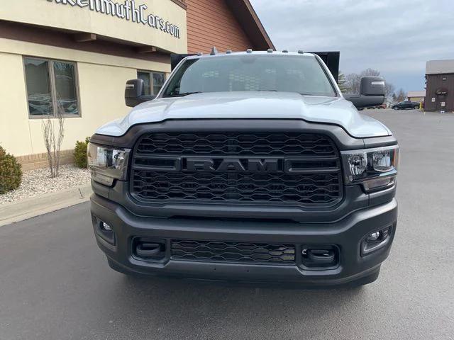 2024 Ram 3500 Tradesman/SLT