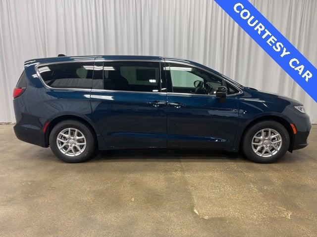 2025 Chrysler Pacifica PACIFICA SELECT