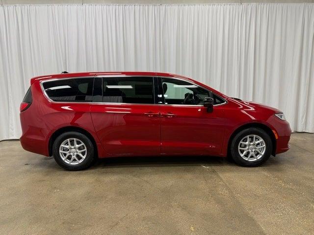 2025 Chrysler Pacifica PACIFICA SELECT
