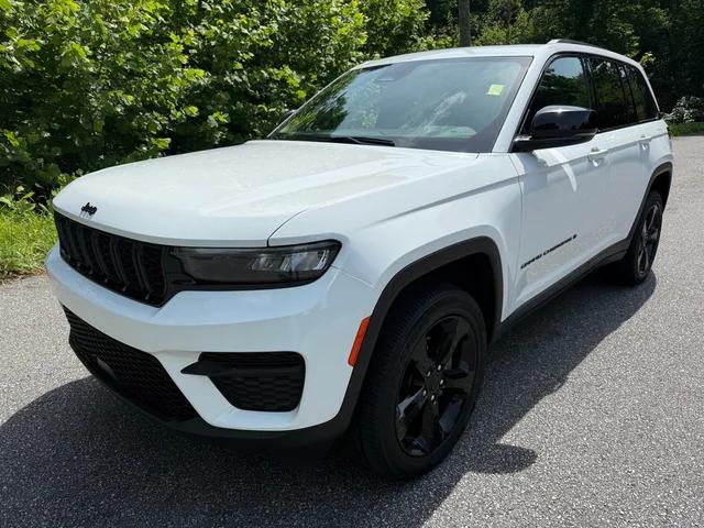 2023 Jeep Grand Cherokee Altitude X 4x4