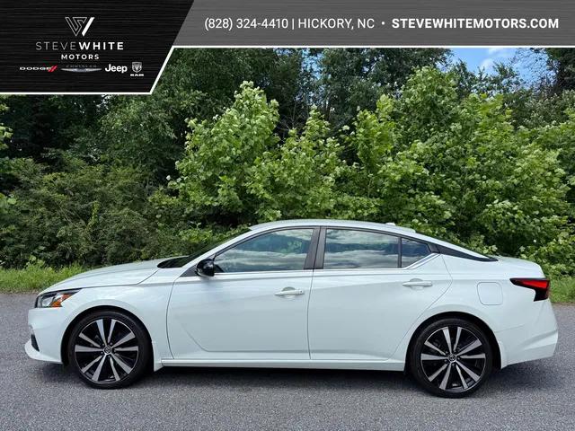 2022 Nissan Altima SR FWD