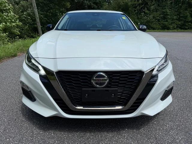2022 Nissan Altima SR FWD