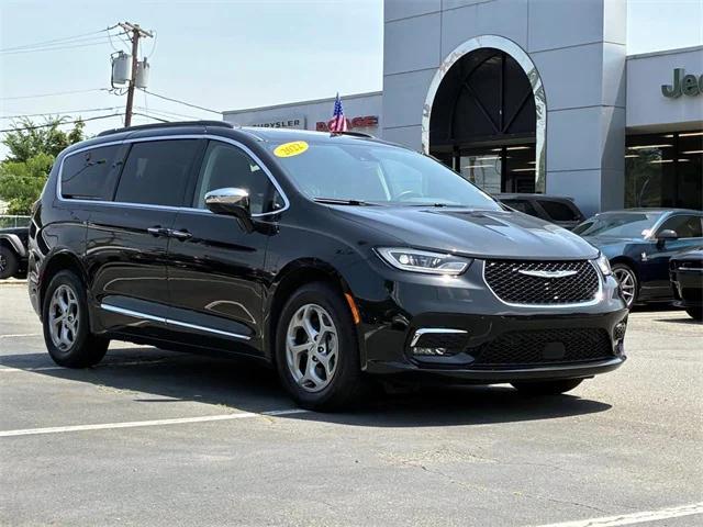 2022 Chrysler Pacifica Limited AWD