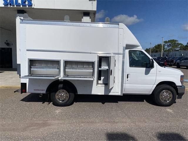 2026 Ford E-350 Cutaway E-Series Cutaway
