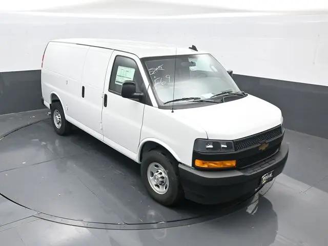 2025 Chevrolet Express Cargo Van RWD 2500 Regular Wheelbase WT for sale in Blue Springs, MO