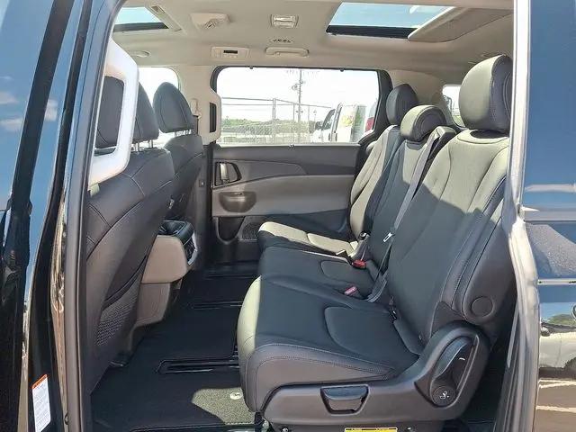 2026 Kia Carnival MPV SX