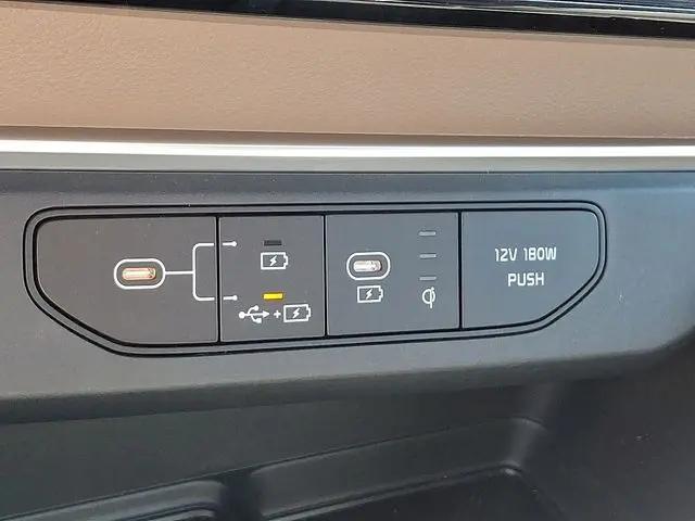 2026 Kia Carnival MPV SX