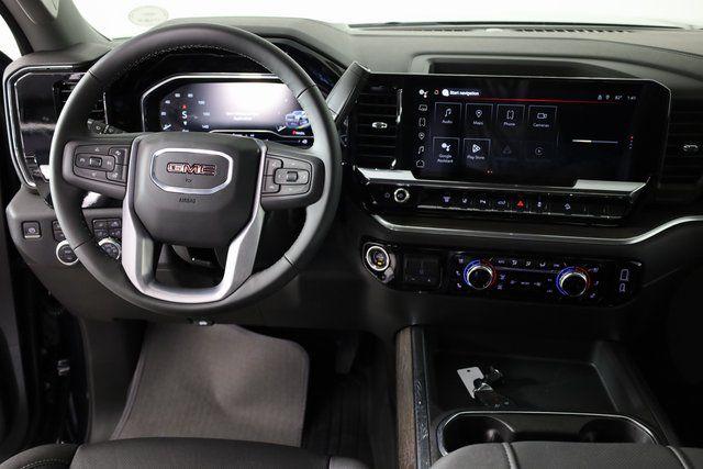 2025 GMC Sierra 2500HD 4WD Crew Cab Standard Bed SLT