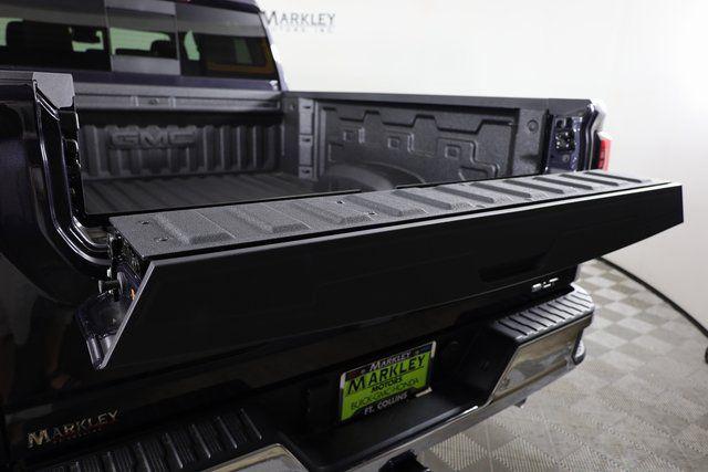 2025 GMC Sierra 2500HD 4WD Crew Cab Standard Bed SLT