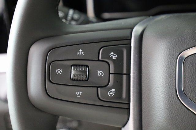 2025 GMC Sierra 2500HD 4WD Crew Cab Standard Bed SLT
