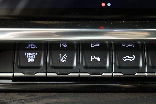 2025 GMC Sierra 2500HD 4WD Crew Cab Standard Bed SLT