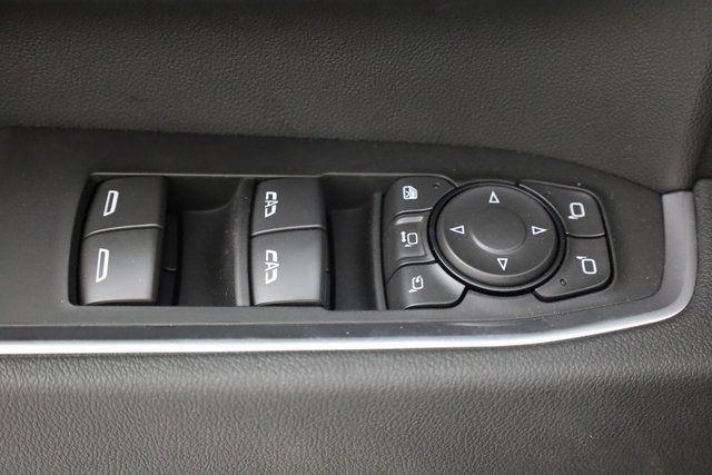 2025 GMC Sierra 2500HD 4WD Crew Cab Standard Bed SLT