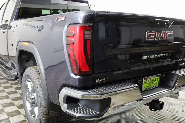 2025 GMC Sierra 2500HD 4WD Crew Cab Standard Bed SLT