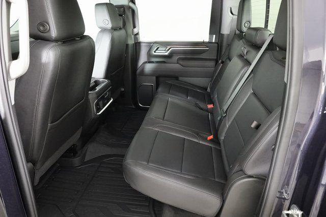 2025 GMC Sierra 2500HD 4WD Crew Cab Standard Bed SLT