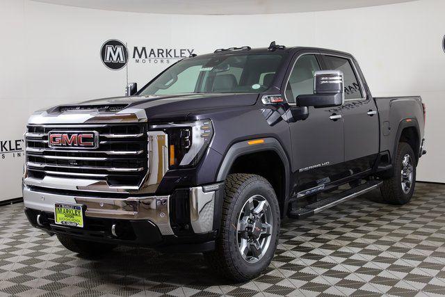 2025 GMC Sierra 2500HD 4WD Crew Cab Standard Bed SLT