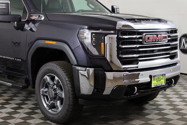 2025 GMC Sierra 2500HD 4WD Crew Cab Standard Bed SLT