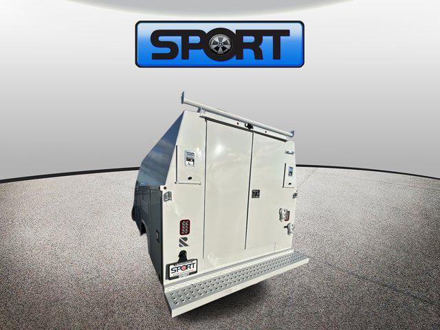 2025 Chevrolet Express Cutaway Work Van