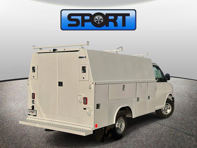 2025 Chevrolet Express Cutaway Work Van