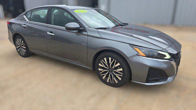 2023 Nissan Altima SV FWD