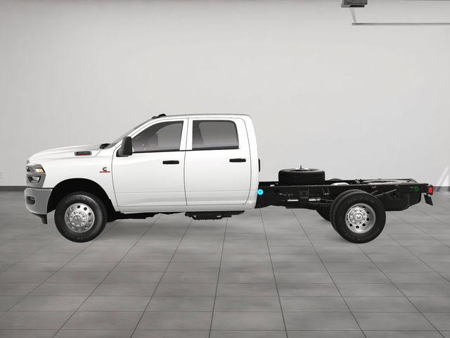 2025 RAM Ram 3500 Chassis Cab RAM 3500 TRADESMAN CREW CAB CHASSIS 4X4 60 CA