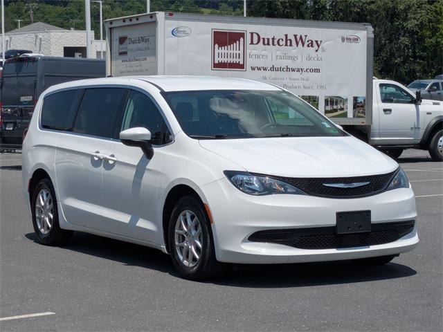 2023 Chrysler Voyager LX