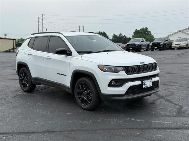 2025 Jeep Compass COMPASS LATITUDE 4X4