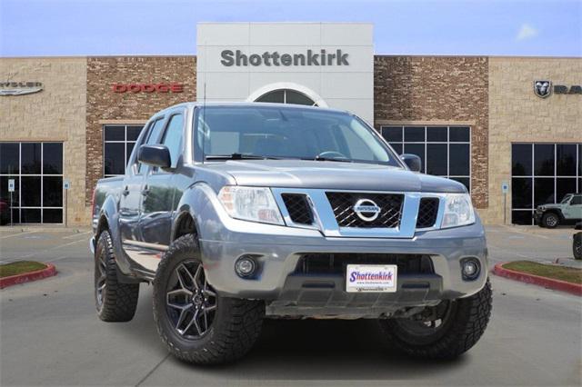 2021 Nissan Frontier Crew Cab SV 4x2