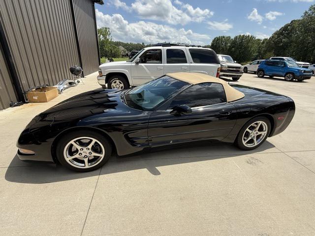 2004 Chevrolet Corvette Base