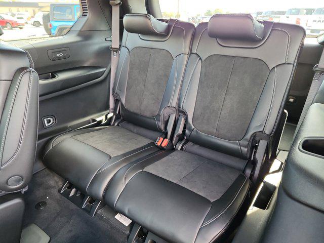 2025 Jeep Grand Cherokee L Altitude X 4x4
