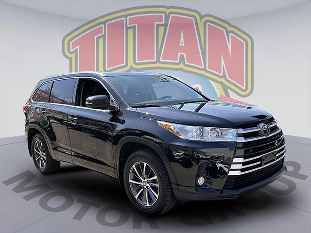 2017 Toyota Highlander XLE [1]
