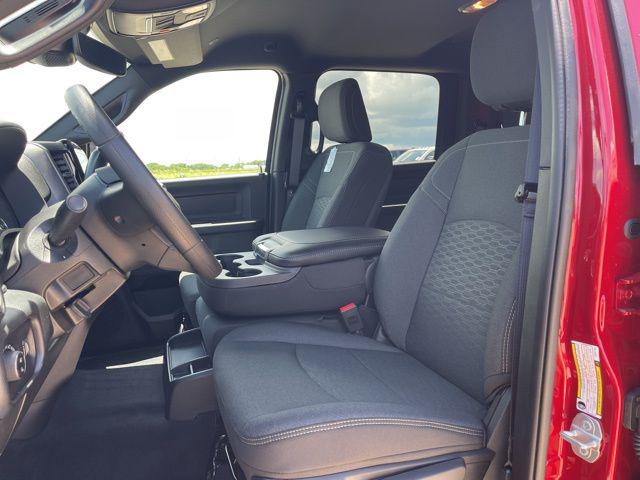 2025 Ram 2500 Tradesman Crew Cab 4x4 6'4" Box