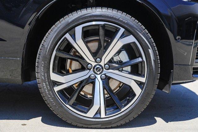 2025 Volvo XC60 Plug-In Hybrid T8 Ultra