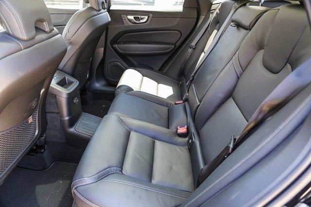 2025 Volvo XC60 Plug-In Hybrid T8 Ultra