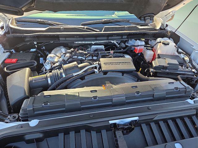 2025 Chevrolet Silverado 2500HD 4WD Crew Cab Standard Bed LT