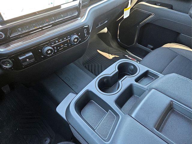 2025 Chevrolet Silverado 2500HD 4WD Crew Cab Standard Bed LT