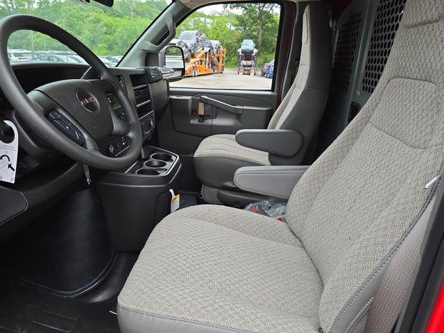 2025 GMC Savana Cargo RWD 2500 Regular Wheelbase Work Van
