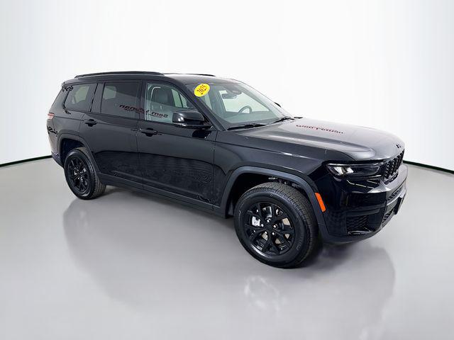 2025 Jeep Grand Cherokee GRAND CHEROKEE L ALTITUDE 4X4