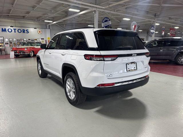 2025 Jeep Grand Cherokee GRAND CHEROKEE LAREDO X 4X4 2025 Jeep Grand Cherokee GRAND CHEROKEE LAREDO X 4X4